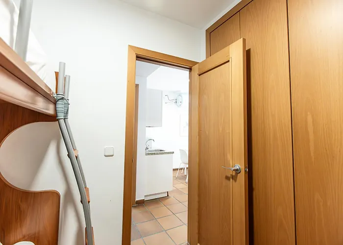 Arttyco 2 4 Personas Διαμέρισμα *